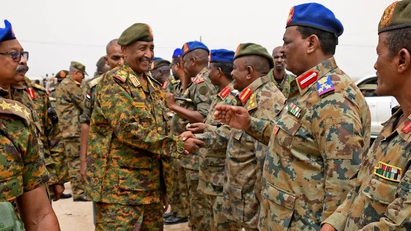 الجيش السوداني: القوات ديالنا متماسكة وصامدة والهضرة على وجود محاولات انقلابية فالبلاد كذوب